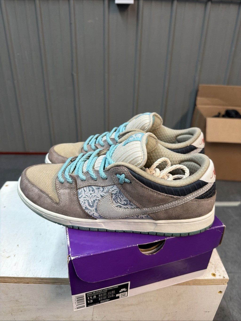Men's Nike SB Dunk Low Big Money Savings Skateboarding Shoes - Size 11.5 - product image from the listing.