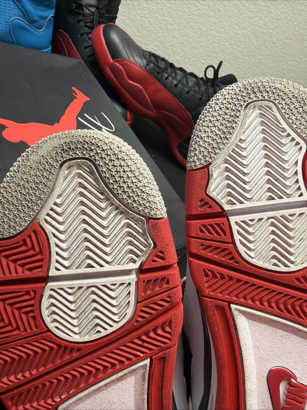 Fire Red Retro OG 2020 Size 9.5 - Nike Air Jordan 4 DC7770-160 - product image from the listing.