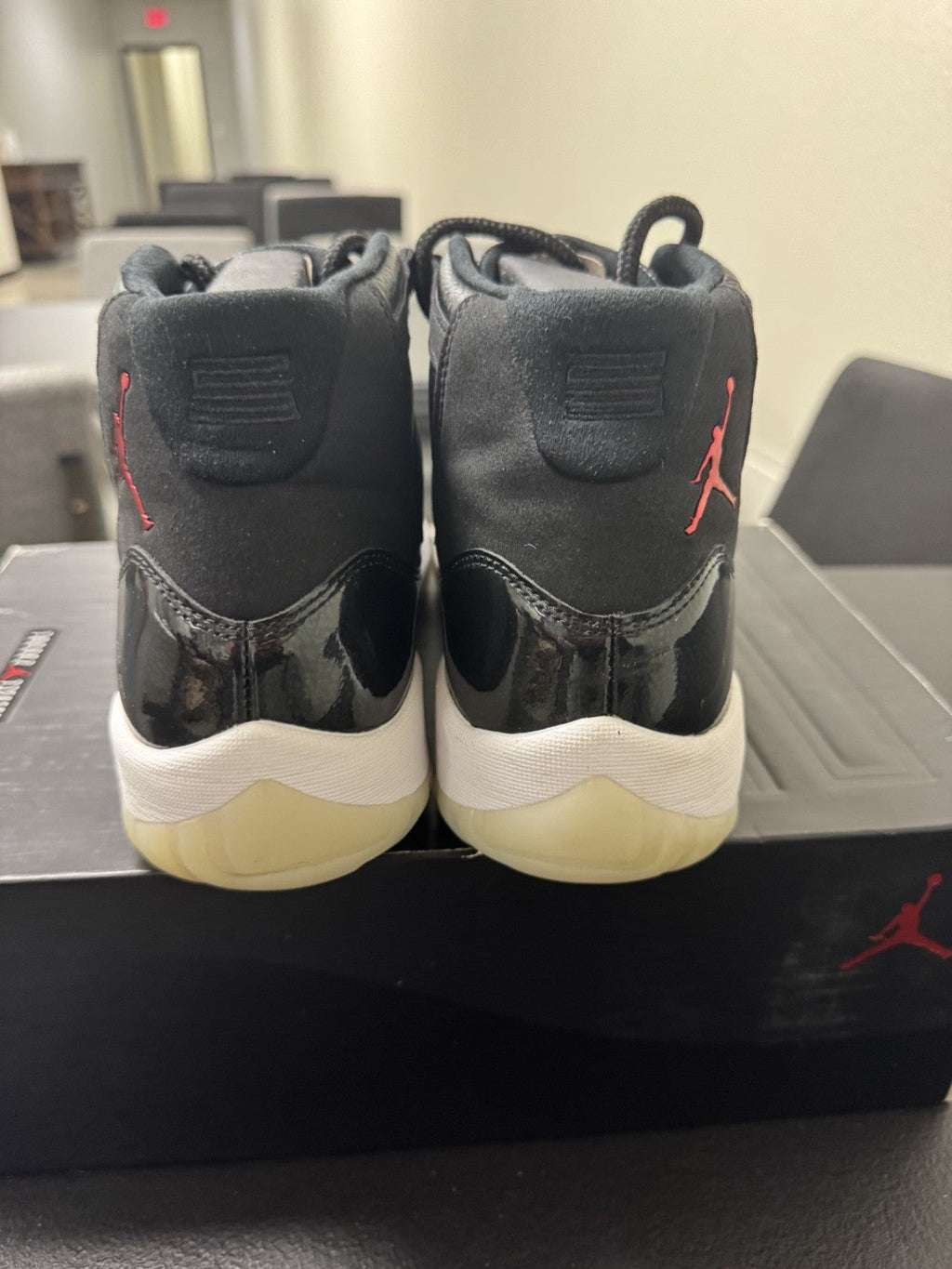 Jordan 11 Retro 72-10 (size 12) for Men - product image from the listing.