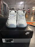 "LEGEND BLUE" Size 8.5 - Air Jordan 11 Retro 2024 - product image from the listing.