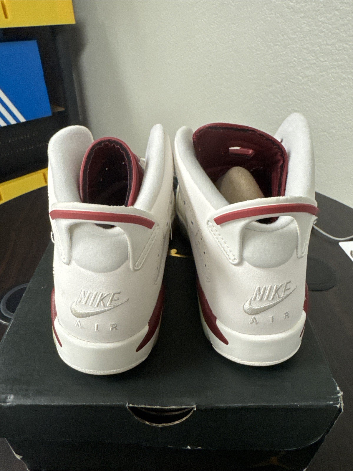 "2015" Size 5Y - NIKE AIR JORDAN 6 RETRO OG BG MAROON - product image from the listing.