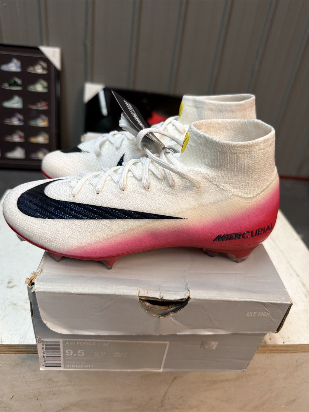 Zoom Mercurial Superfly 10 Elite FG Fear Nothing Pack HJ7321-600 by Nike - product image from the listing.