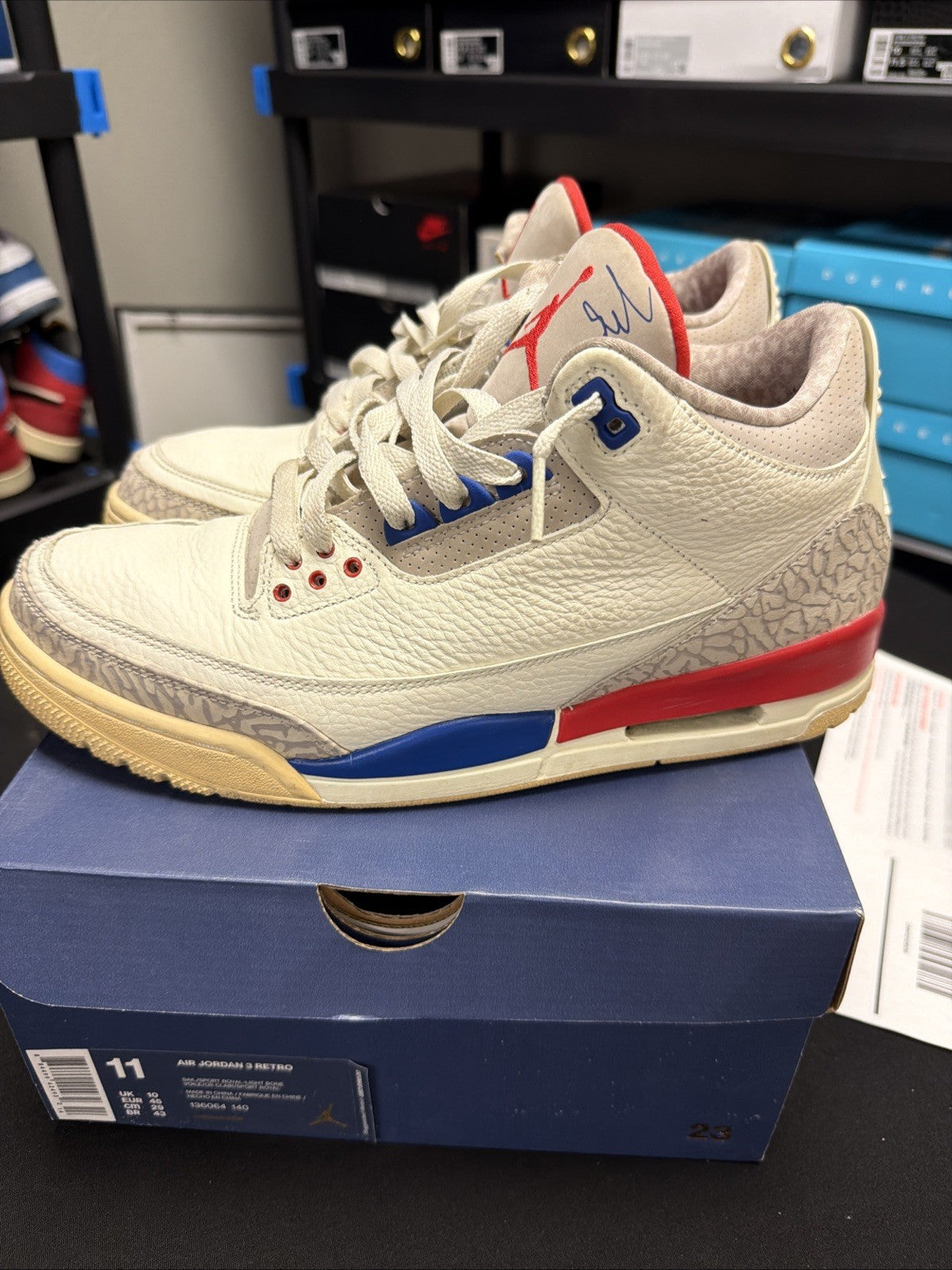 Air Jordan 3 Retro International Flight - Size 11 - product image from the listing.