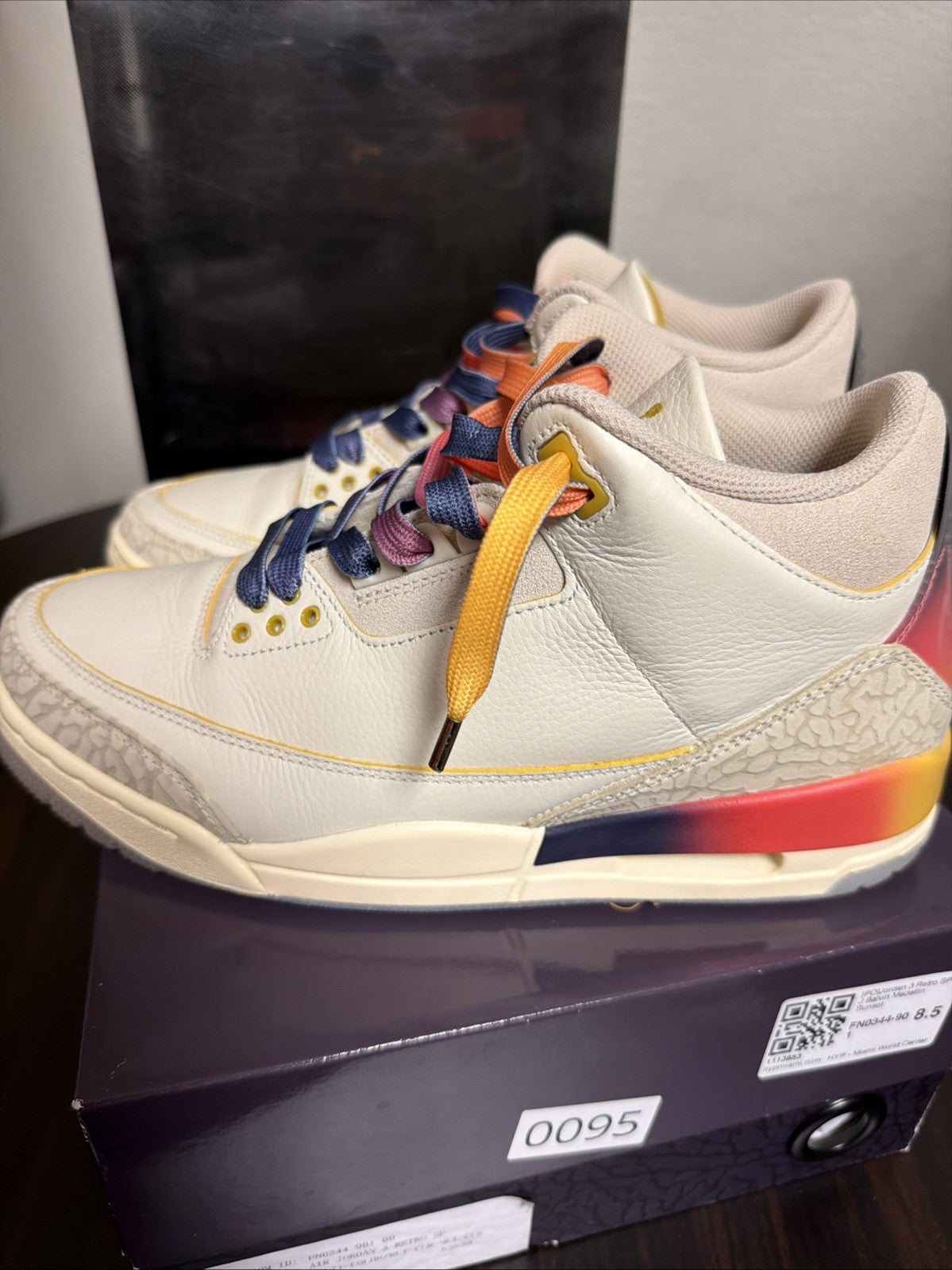 Men's Air Jordan 3 J Balvin Medellin Sunset Retro Size 8.5 Sneakers FN0344-901 - product image from the listing.