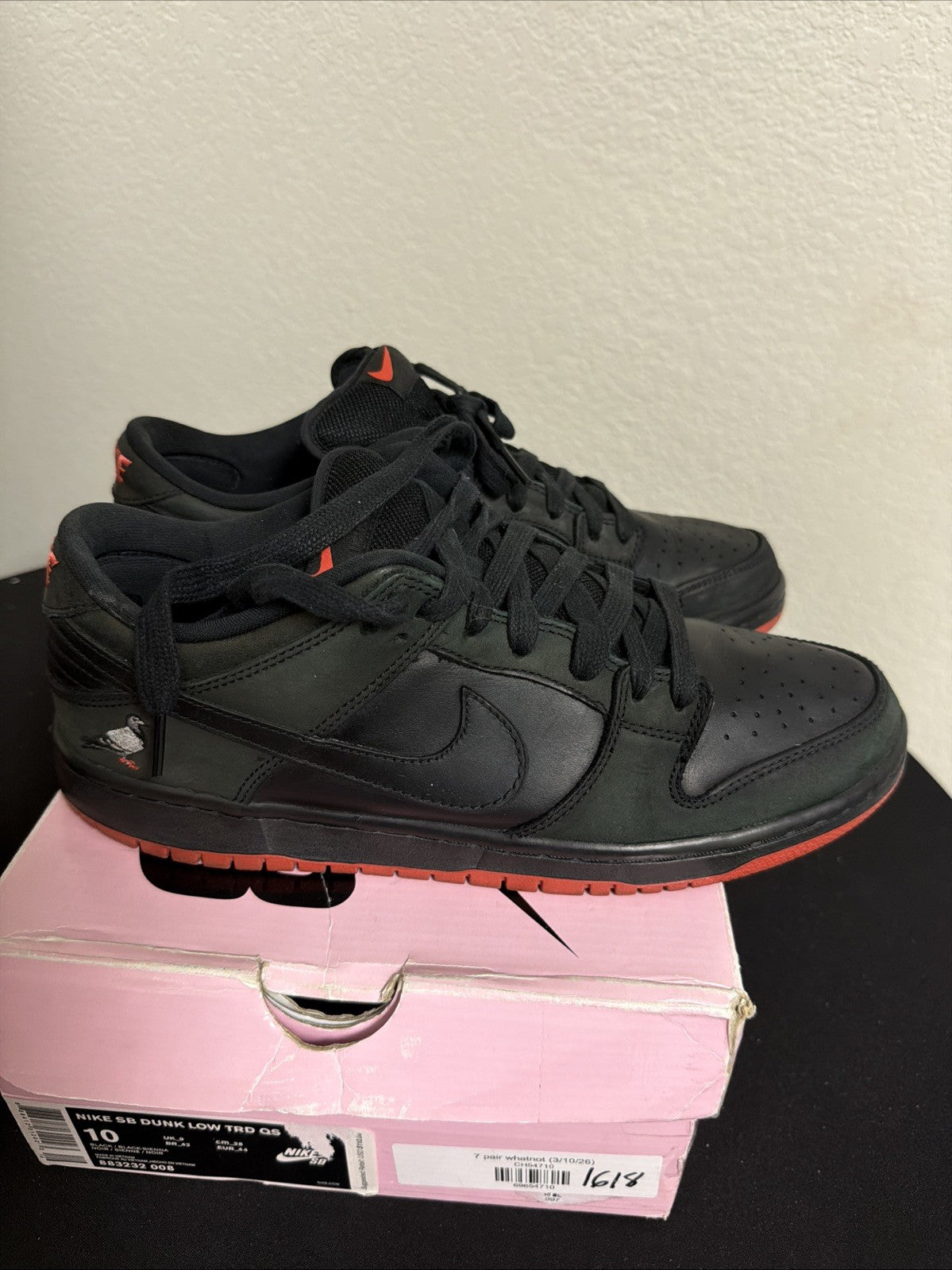 Nike SB Dunk Low TRD QS Staple Pigeon Black Trainers 883232-008 Size 10 Men's - product image from the listing.
