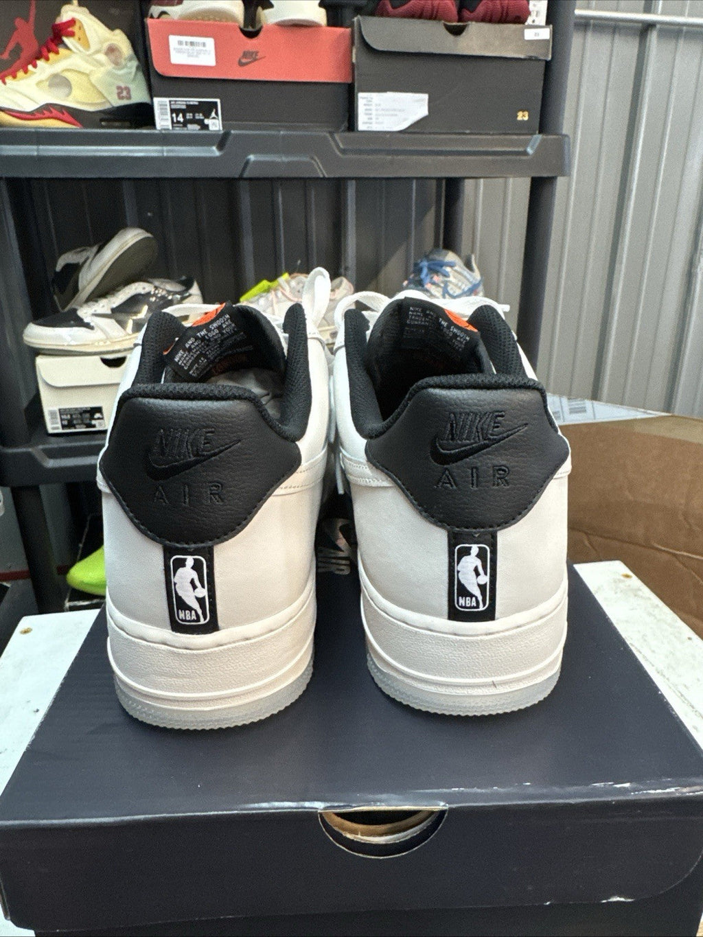 Chaussures lifestyle hommes Nike Air Force 1 07 - Size 12 - product image from the listing.