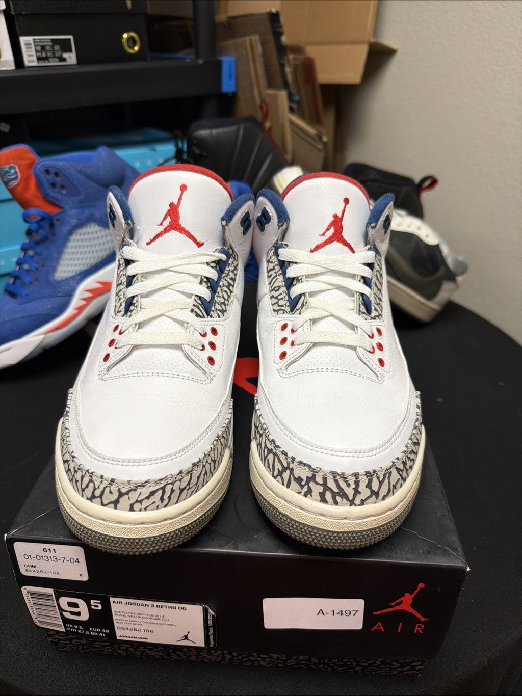 Jordan 3 Retro OG Mid True Blue - Size 9.5 - product image from the listing.