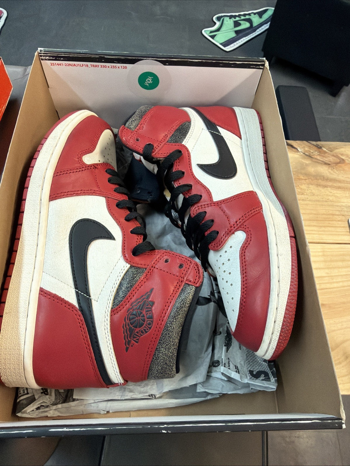 "LOST AND FOUND" Air Jordan 1 Retro High OG 2022 - Size 9 - product image from the listing.