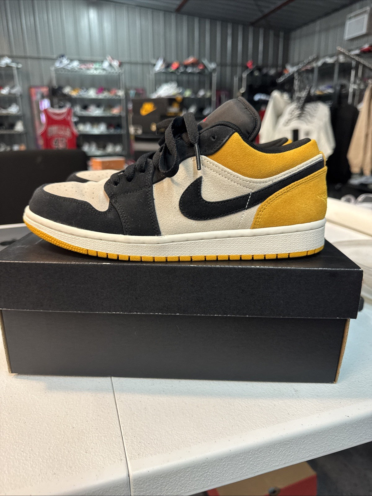 JORDAN 1 Low Sail University Gold Black - Size 8 - product image from the listing.