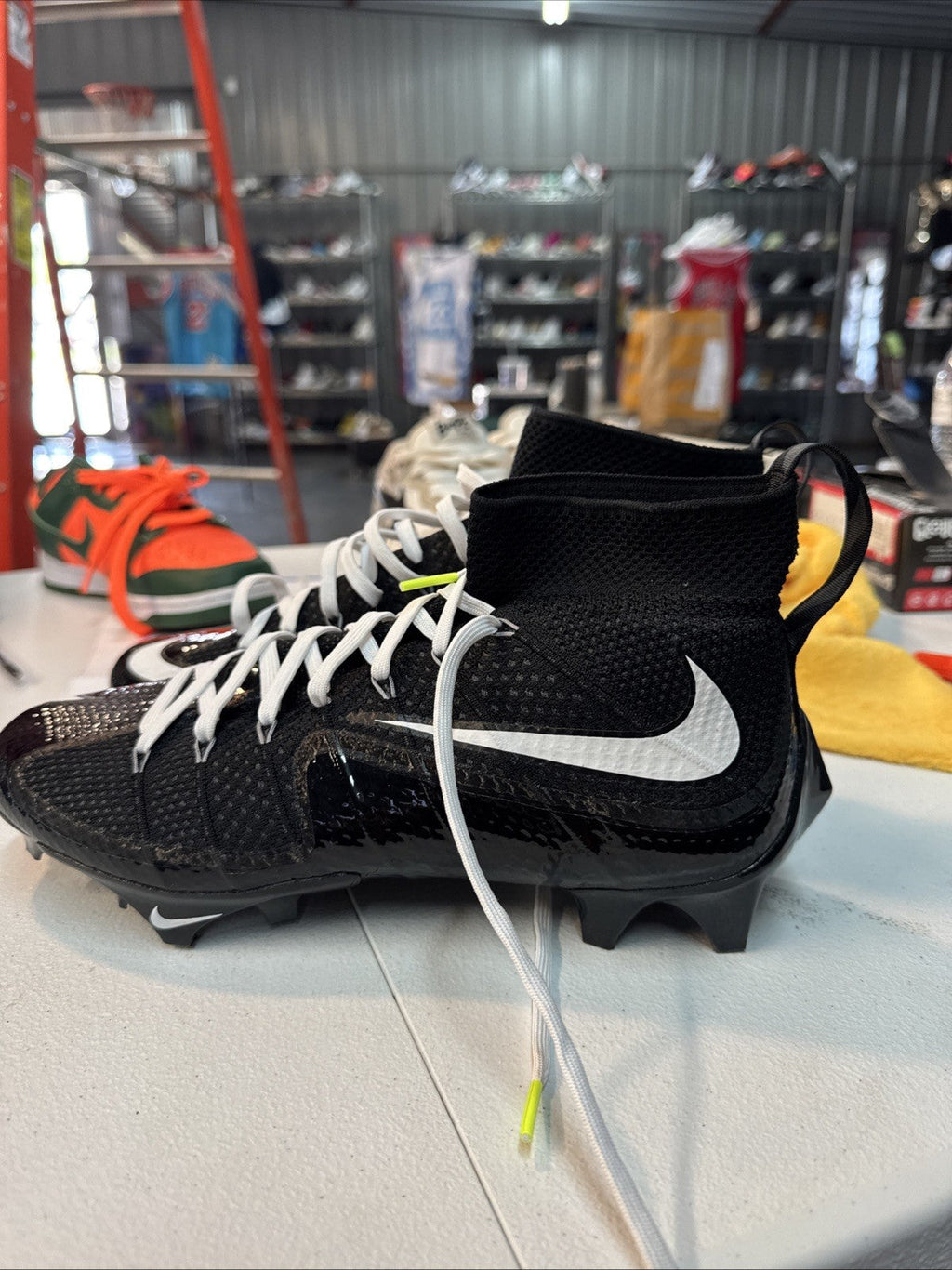 Nike Vapor Edge 360 Untouchable Football Cleats | Replacement Box - Size 9.5 - product image from the listing.