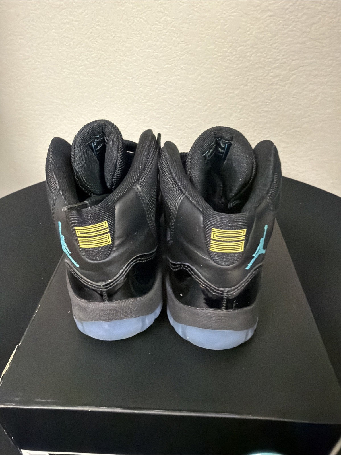 Jordan 11 Retro High Gamma - Size 3 GS) - product image from the listing.