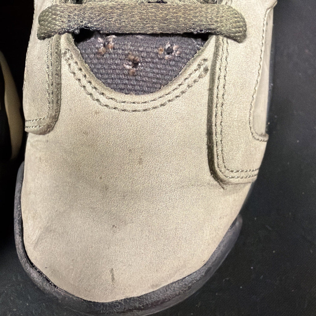 Travis Scott Olive Green Size 7 Pre-Owned - Nike Air Jordan 6 - product image from the listing.