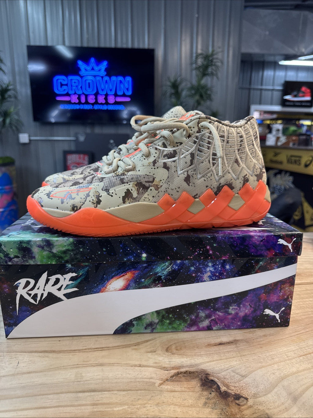 PUMA MELO MB.01 Digital Camo | Wore Once - Size 14 - product image from the listing.