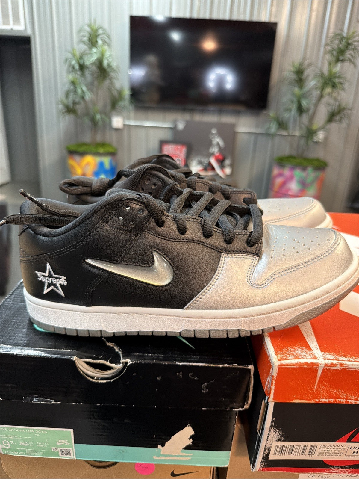 Men's Nike SB Dunk Low Pro Supreme Jewel Swoosh Silver QS Size 9.5 Sneakers - product image from the listing.