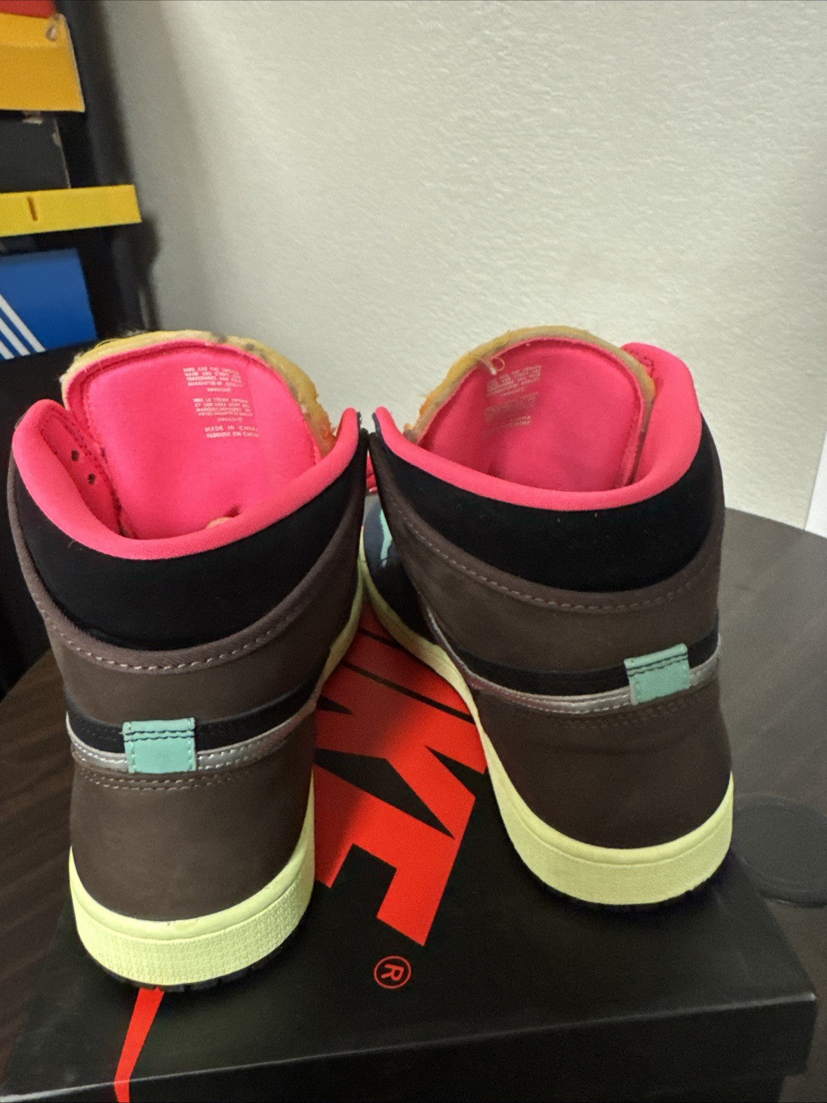 Jordan 1 Retro High Tokyo Bio Hack - Size 10.5 - product image from the listing.