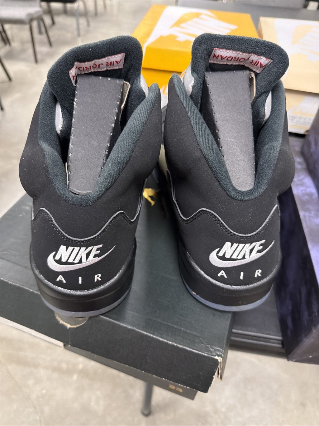 2016 Nike Air Jordan 5 V Retro OG Black Red Metallic Silver Ice 845035-003 Size 17 - product image from the listing.