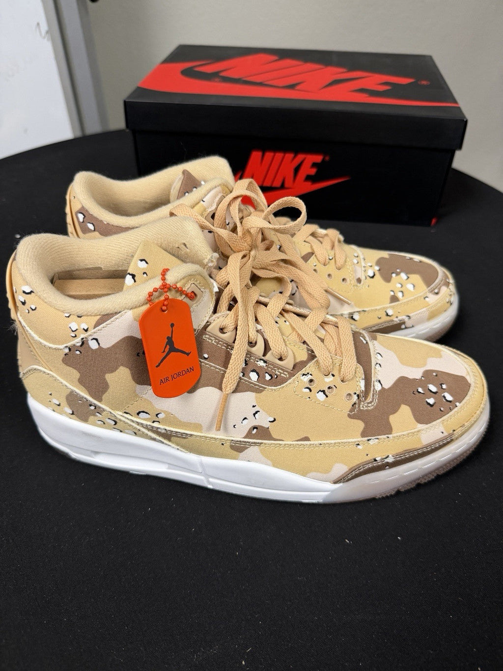 Women's Nike Air Jordan 3 Retro Tex Camo Size 7.5 | Men's 6.5 Shoes HM4301-200 - product image from the listing.