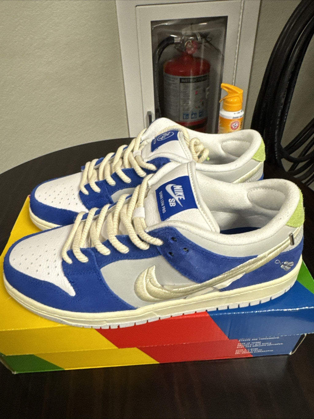 Nike SB Dunk Low Pro QS - Fly Streetwear/Gardenia - Size 8.5 - product image from the listing.