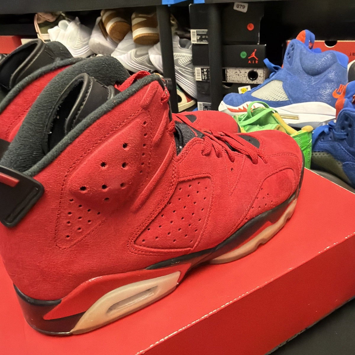 Men's Jordan 6 Size 10.5 (243) - product image from the listing.