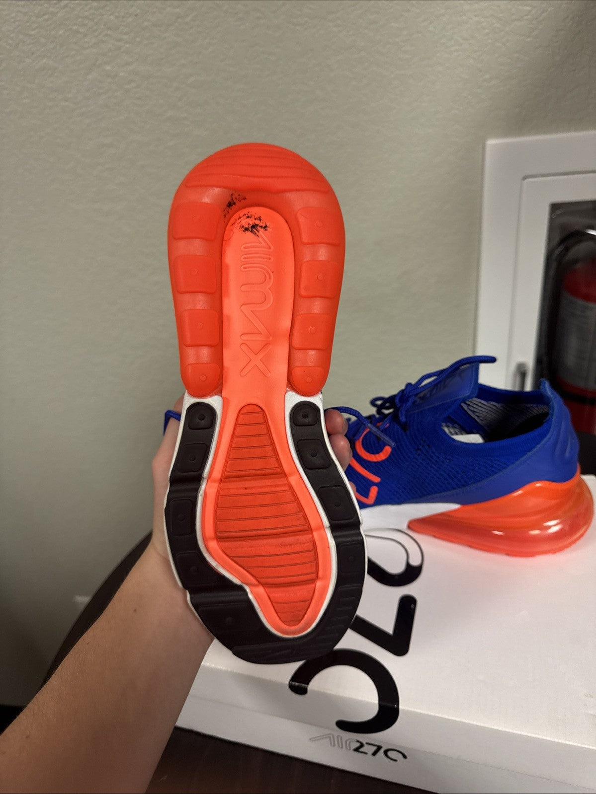 Men's Nike Air Max 270 Flyknit "Racer Blue/Total Crimson Size 8 - product image from the listing.