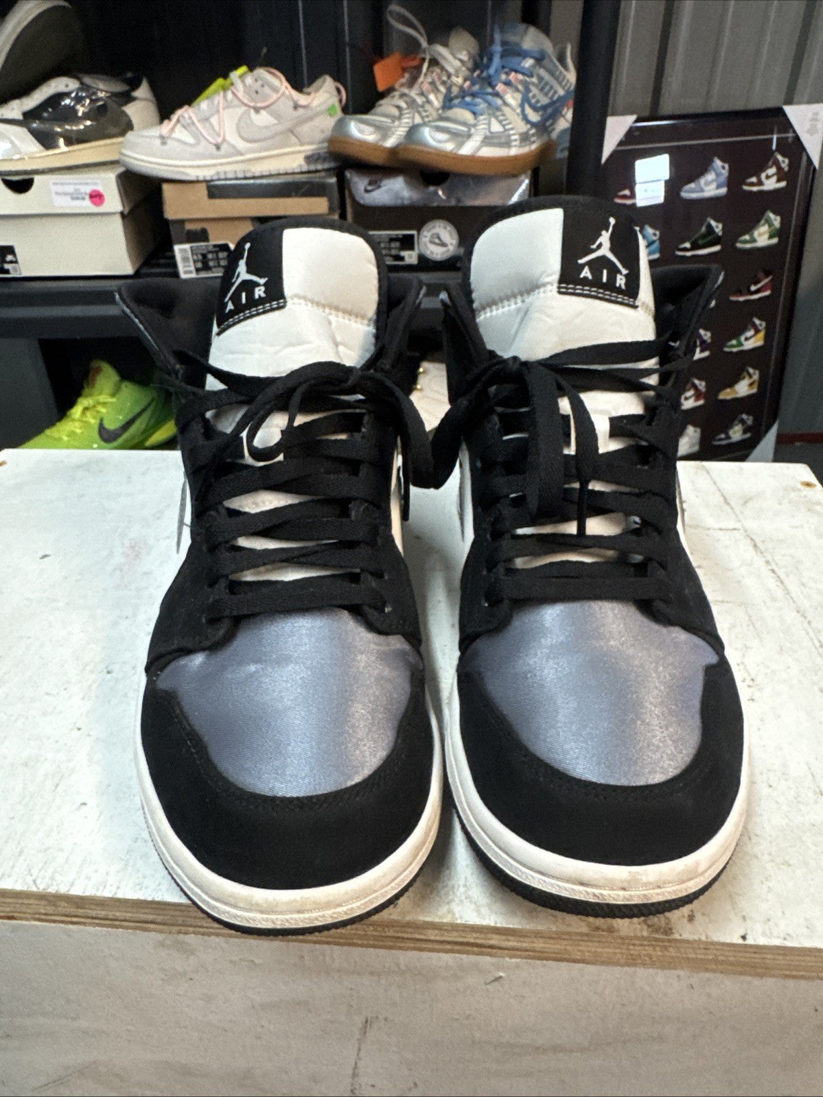 Size 10 Nike Air Jordan One Mid Se Satin Grey Toe | Replacement Box - product image from the listing.