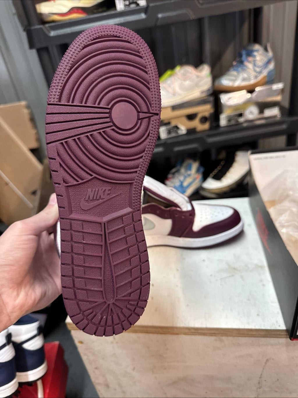 NIB NIKE AIR JORDAN 1 RETRO HIGH GS BORDEAUXL | Topless Box - Size 6Y - product image from the listing.