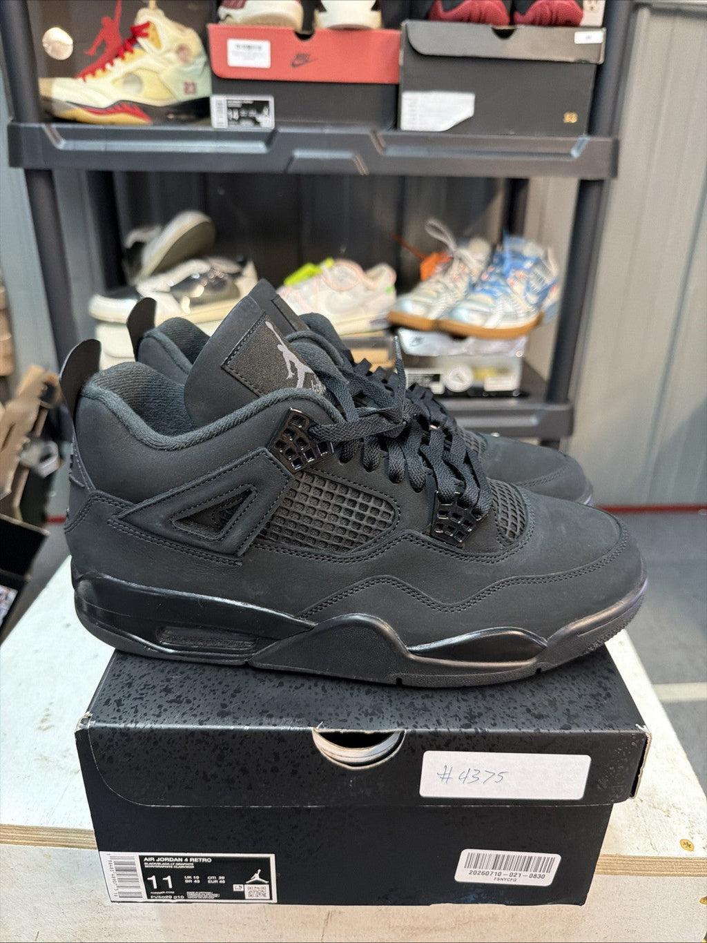 Air Jordan 4 Retro 2025 Black Cat FV5029-010 Pre-owned Authentic - Size 11 - product image from the listing.