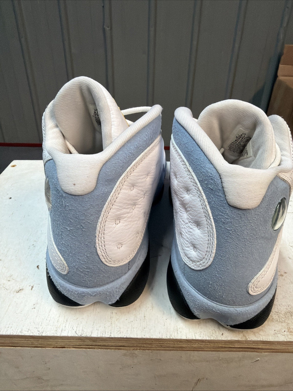 "Blue Grey" Air Jordan Air Jordan 13 Retro 414571-170 Size 9.5 - product image from the listing.