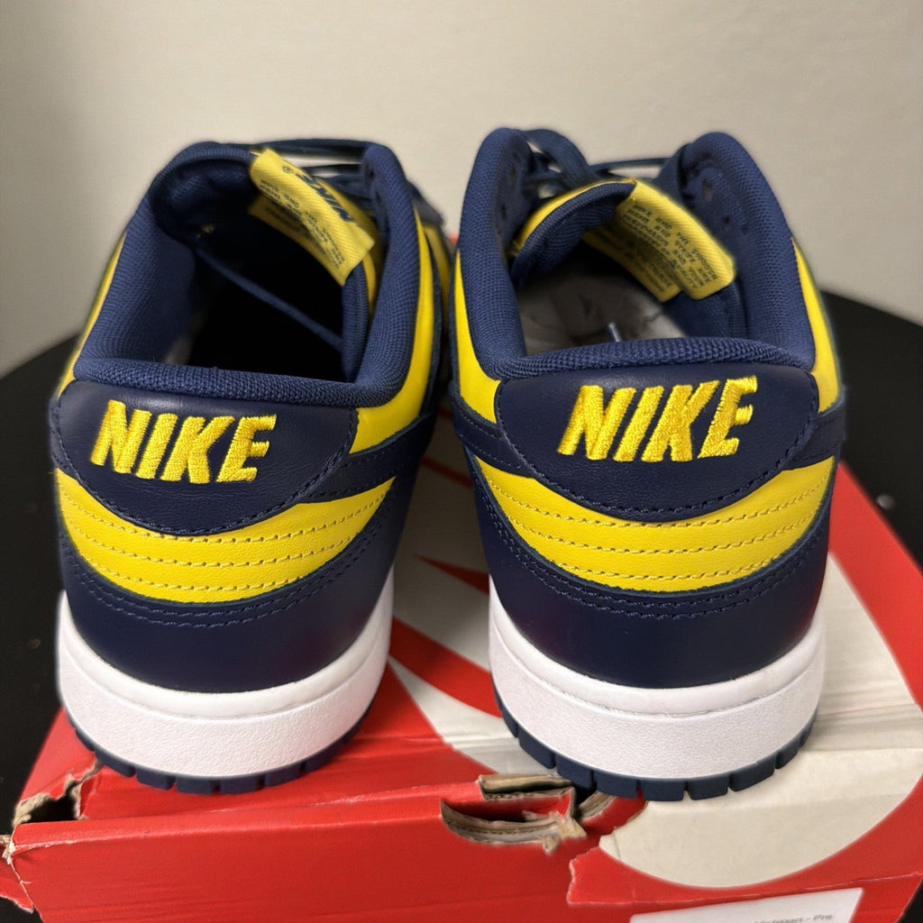 Men's Nike Dunk Low 2021 'Michigan Wolverines' Size 13 Sneakers | DD1391-700 - product image from the listing.