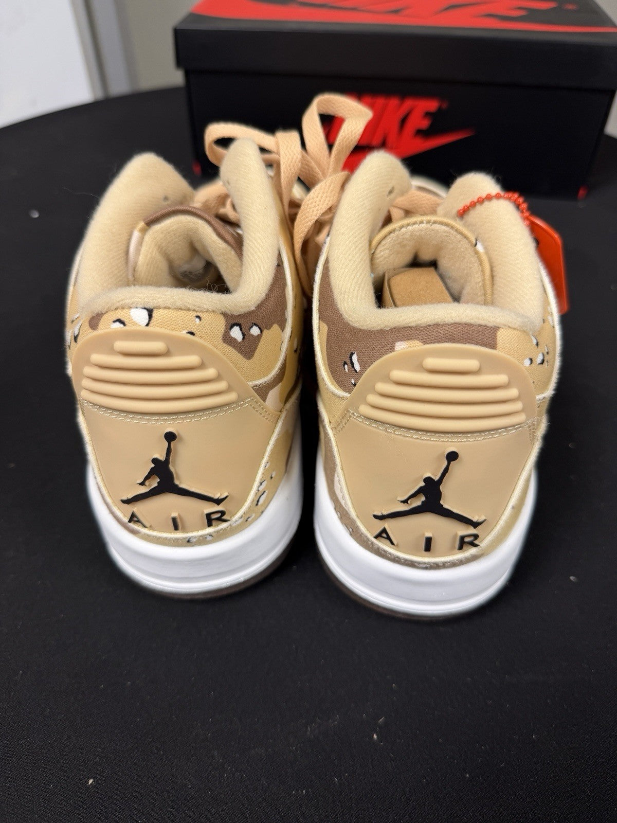 Women's Nike Air Jordan 3 Retro Tex Camo Size 10 | Men's 8.5 Shoes HM4301-200 - product image from the listing.