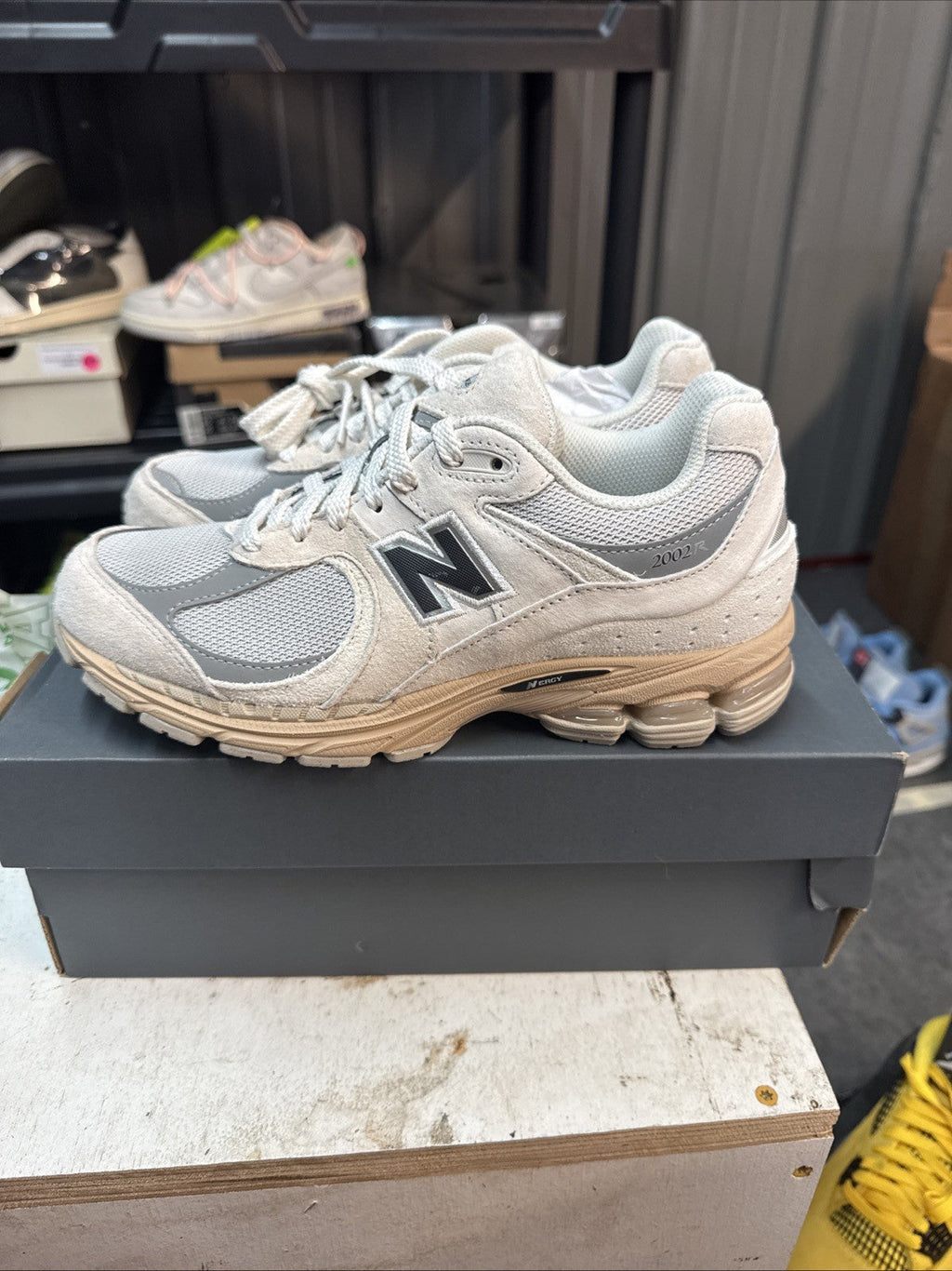 New Balance 2002R Linen Raincloud/Black Cement - Size 6.5 - product image from the listing.