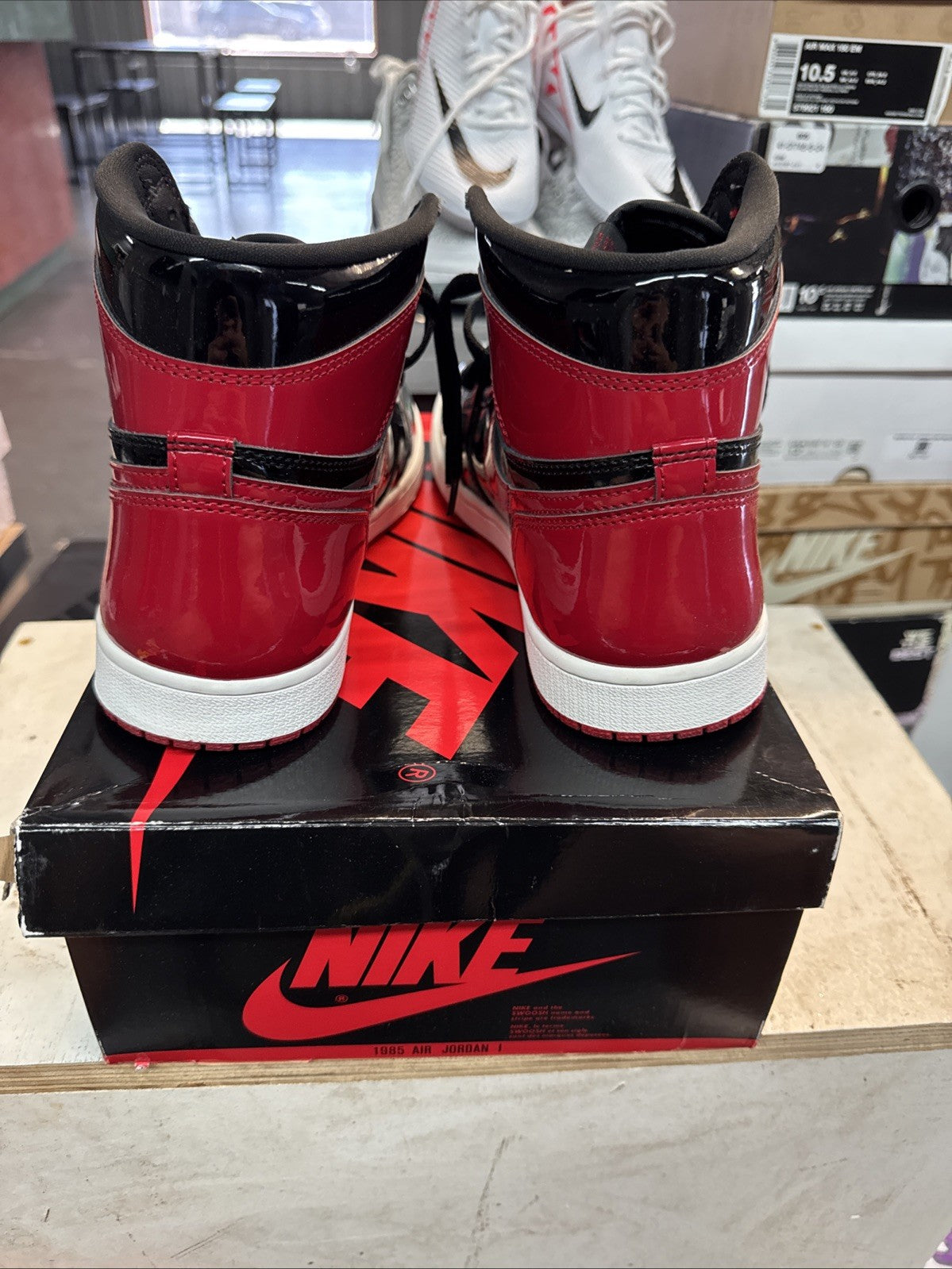 Jordan Air Jordan 1 Retro High OG Patent Bred - Size 11 - product image from the listing.