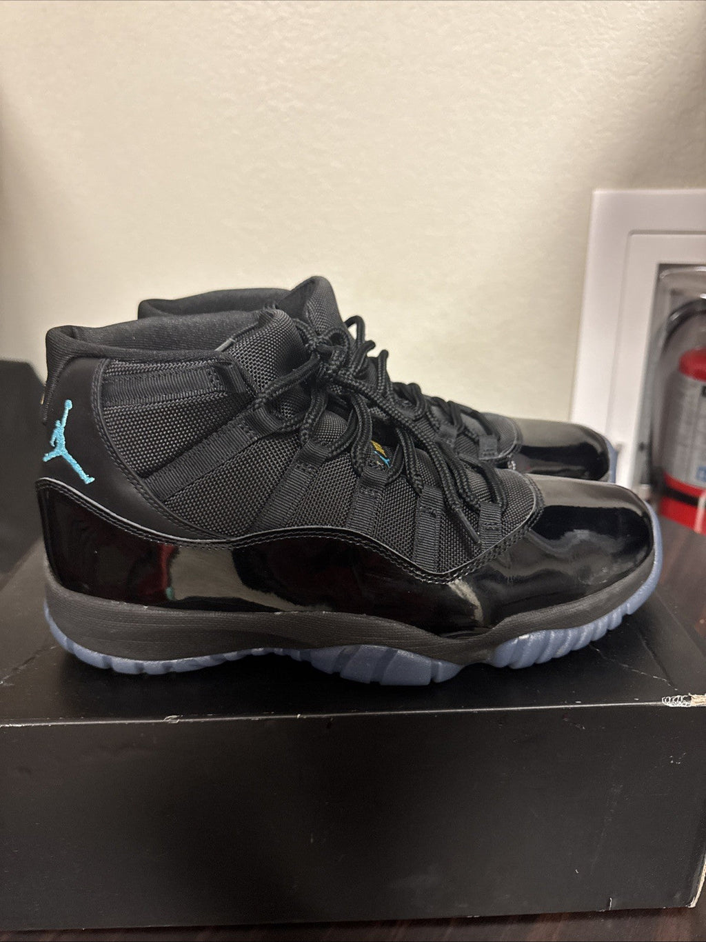 Men's Nike Air Jordan 11 Retro Gamma Blue Black CT8012-047 Size 11.5 Used - product image from the listing.