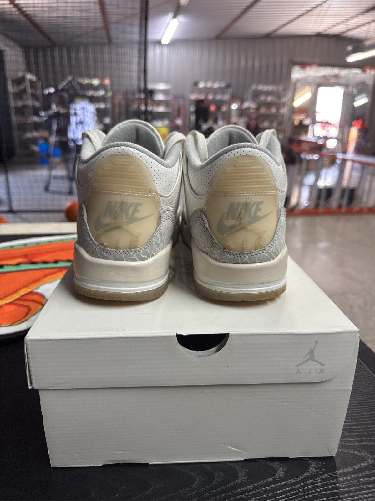 "Craft Ivory" Size 8 - Jordan 3 Retro - product image from the listing.