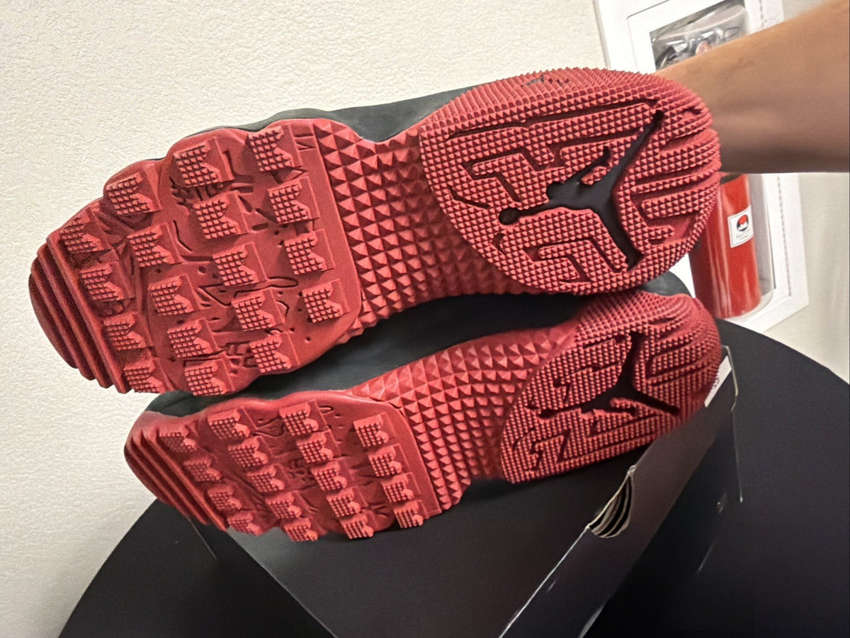 Oklahoma Sooners Sample/PE Size 15 - Jordan 9 - product image from the listing.