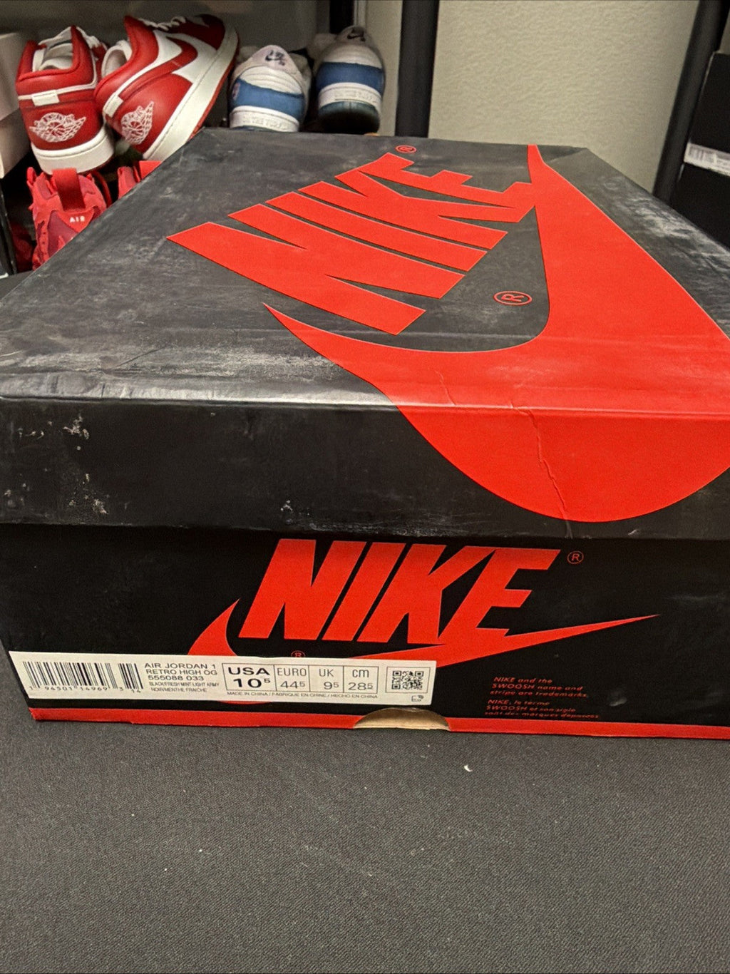 Air Jordan 1 Retro OG High Patina - Size 10.5 - product image from the listing.