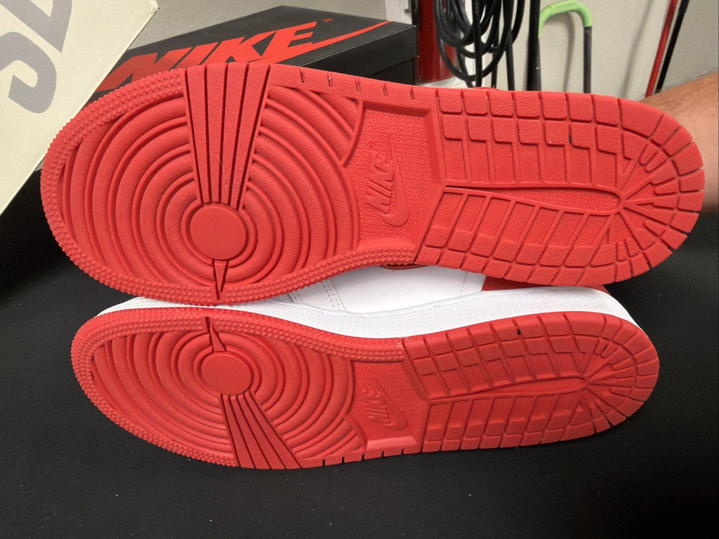 OG- Heritage 7Y - Air Jordan 1 High - product image from the listing.