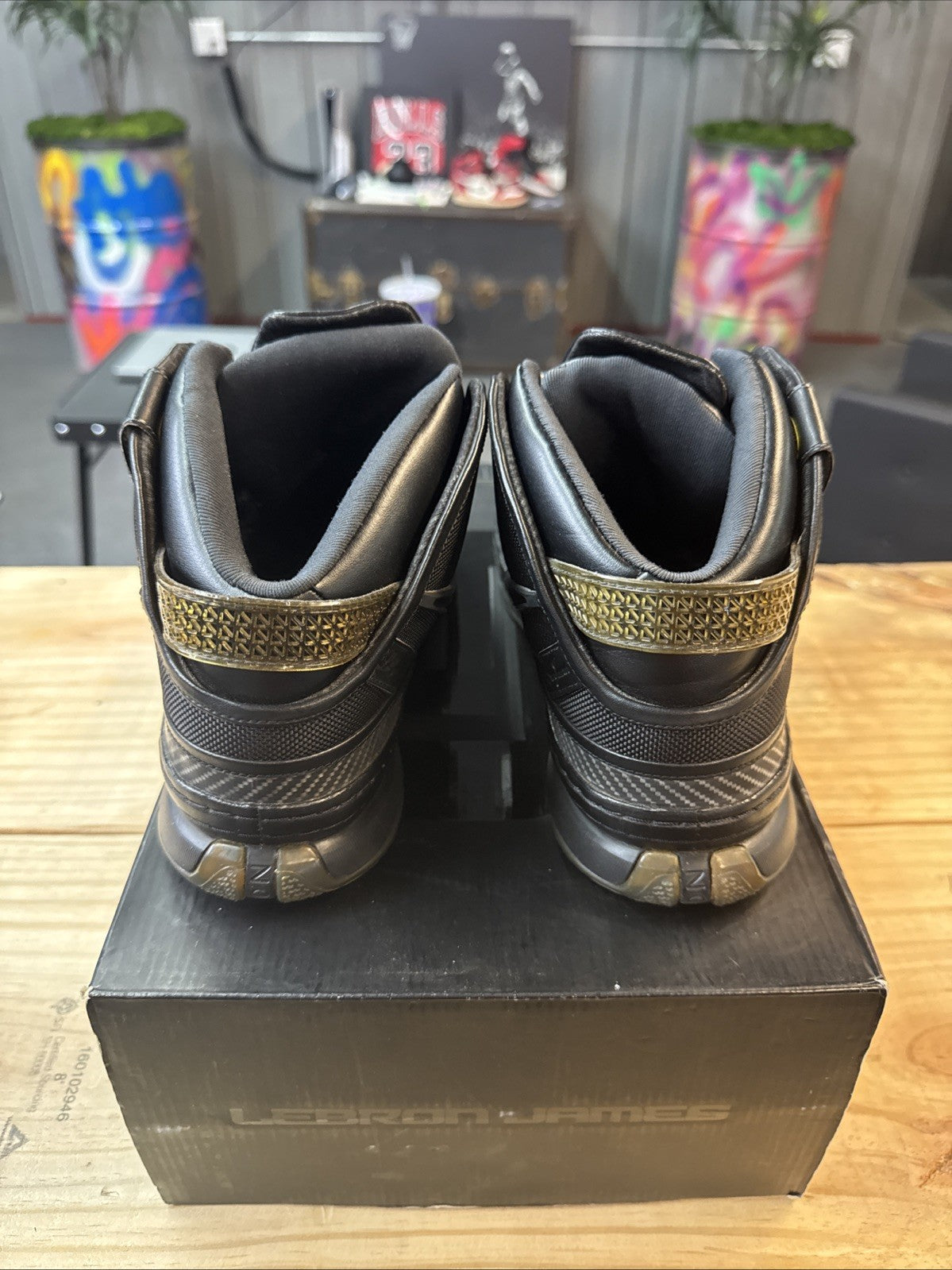 "Blackout" Size 9 - 2009 Nike Zoom Lebron 6 - product image from the listing.
