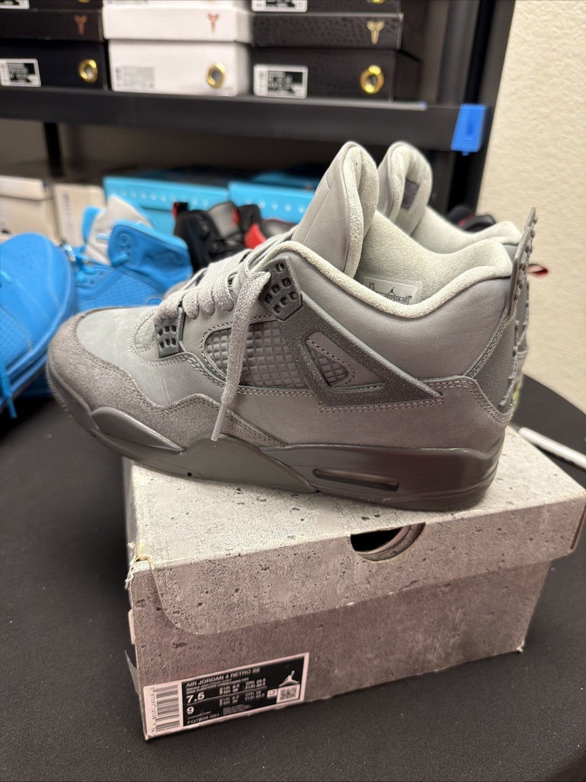 Size 7.5- Air Jordan 4 Retro SE Wet Cement - product image from the listing.