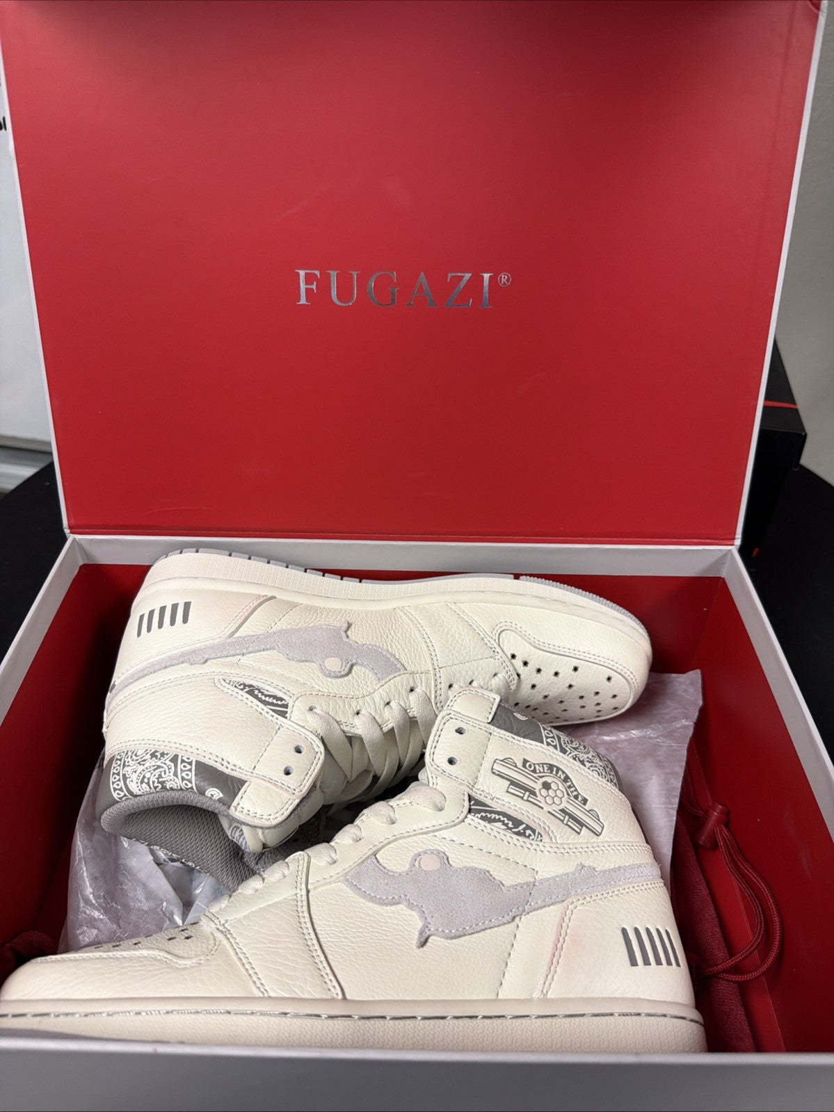 Fugazi One In The Chamber 1 Gunmetal Grey - Size 8 - product image from the listing.