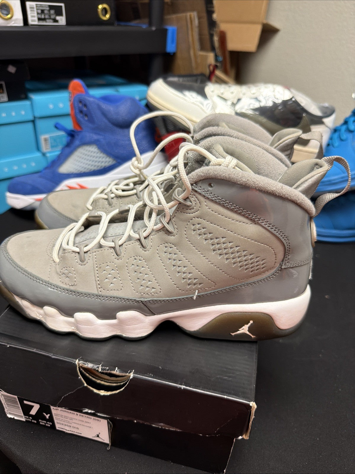 "Cool Grey" Size 7Y - Nike Air Jordan 9 Retro GS Shoes 302359-015 Ships Fast! - product image from the listing.
