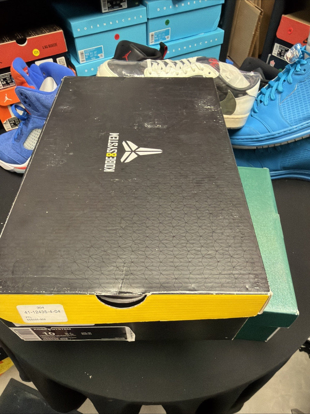 Nike Kobe 8 VIII System Easter Purple-Yellow-Teal Size 10 Trainers 555035-302 - product image from the listing.