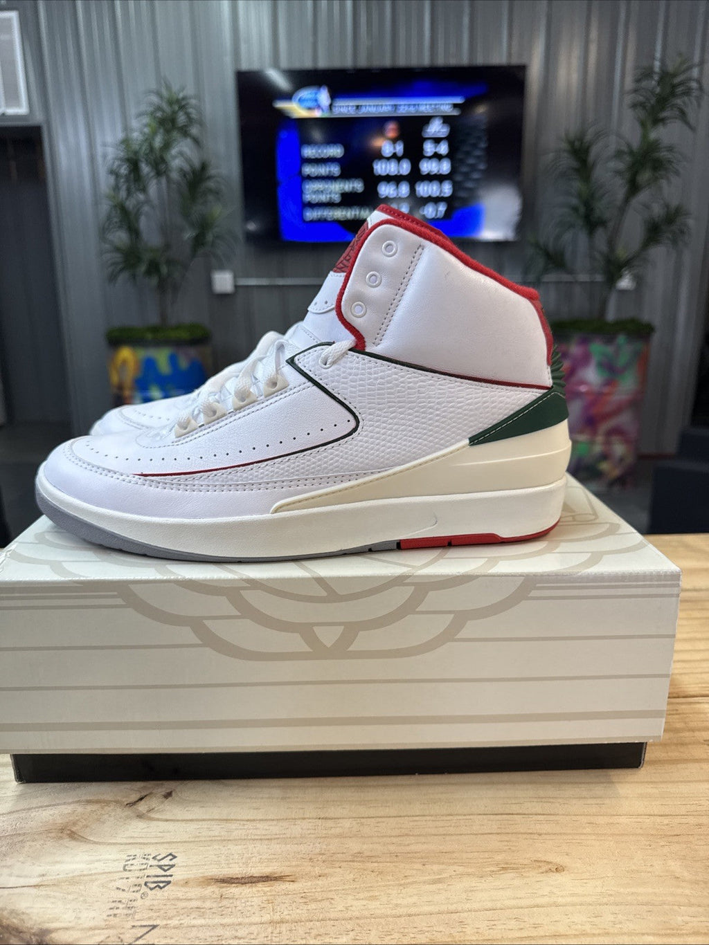 "ORIGINS" Size 11 - AIR JORDAN RETRO 2 | Wore Once - product image from the listing.
