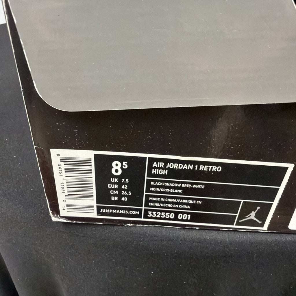 "Shadow" Air Jordan 1 Retro High OG 2018 Size 8.5 DS NEW 555088-013 - product image from the listing.