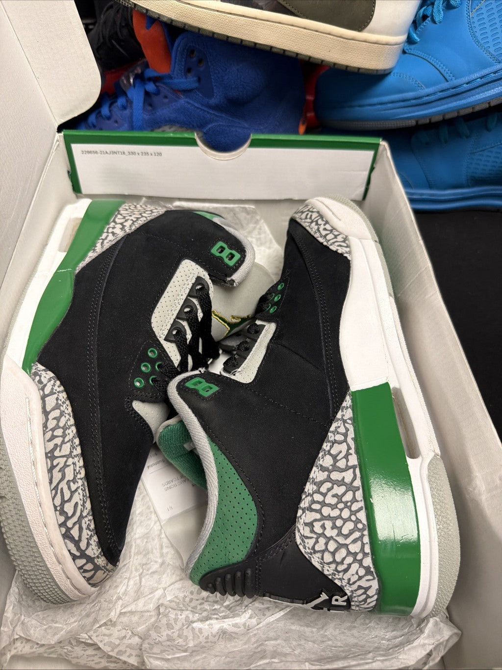 Jordan 3 Retro Mid Pine Green - Size 8 - product image from the listing.
