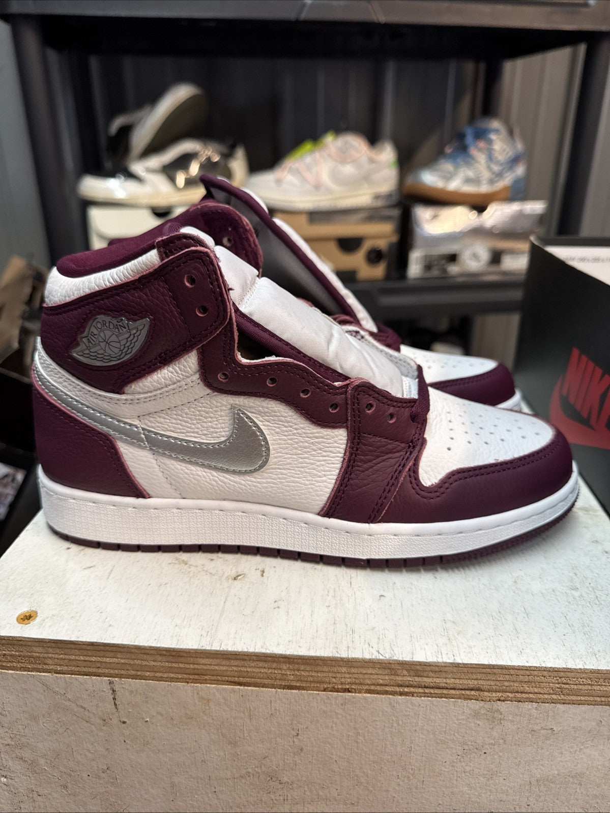 NIB NIKE AIR JORDAN 1 RETRO HIGH GS BORDEAUXL | Topless Box - Size 6Y - product image from the listing.