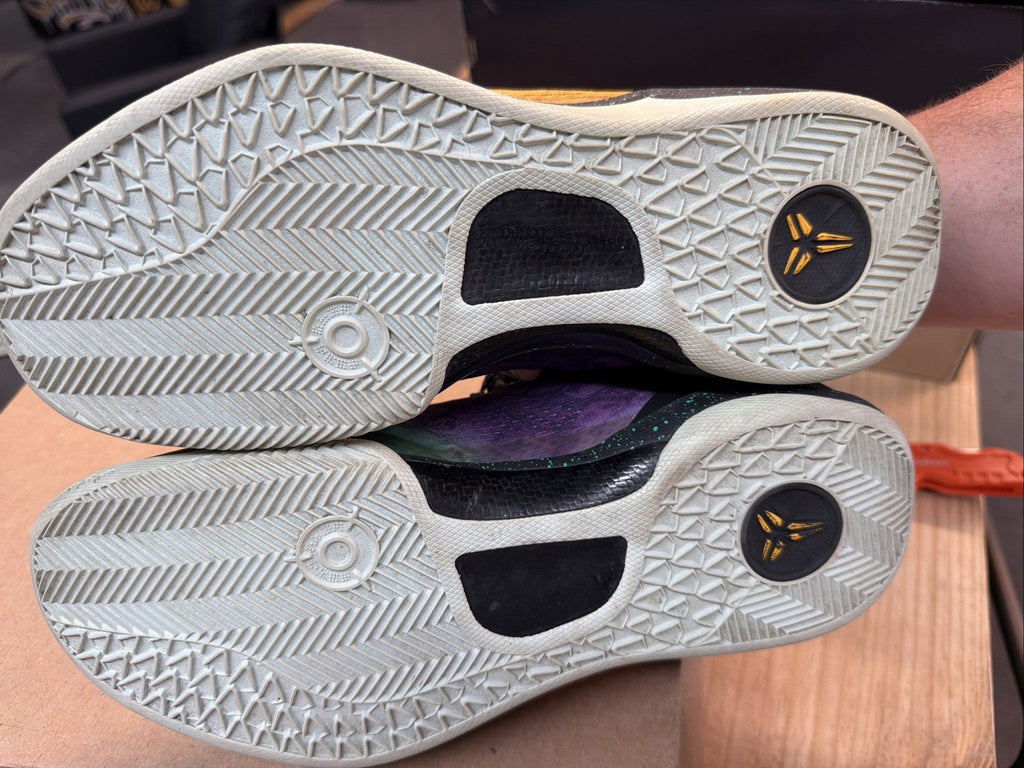 Kobe 8 System Easter size 8 2013 by Nike - product image from the listing.
