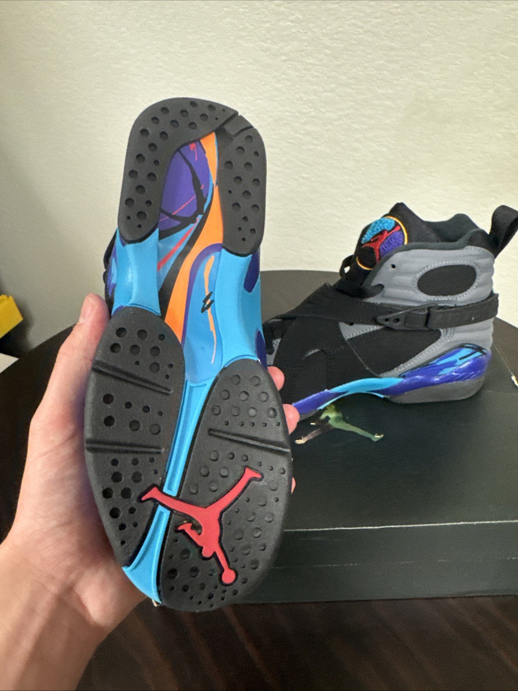 Jordan 8 Retro Aqua 2015 - Size 5Y - product image from the listing.