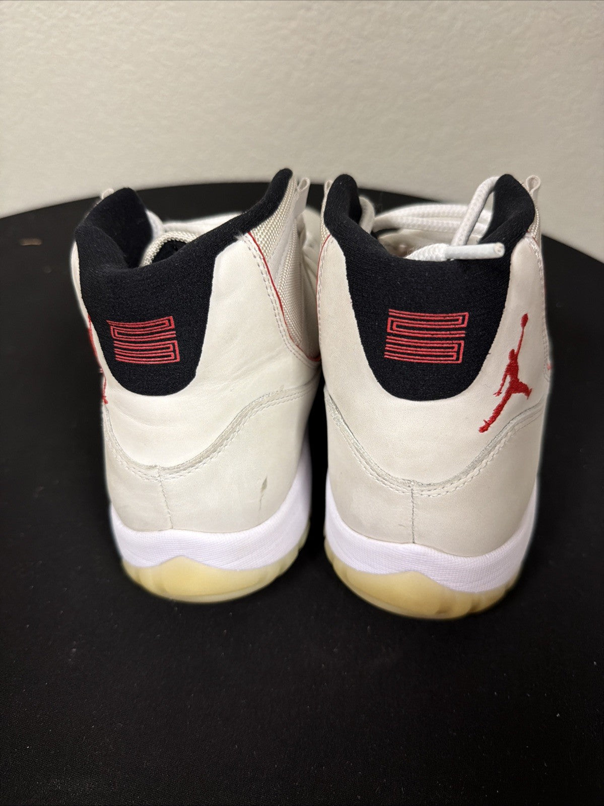 Air Jordan 11 Retro Platinum Tint - Size 11 - product image from the listing.