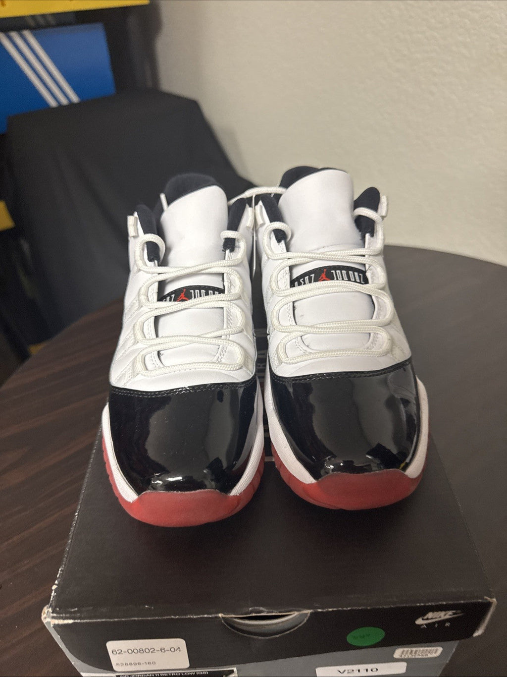 Concord Bred GS Size 6.5Y - Nike Air Jordan 11 Retro Low 528896-160 - product image from the listing.